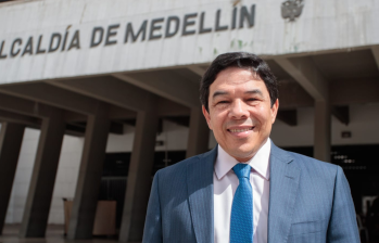 Óscar Hurtado ha tenido una amplia trayectoria en la política regional: Foto: Alcaldía de Medellín