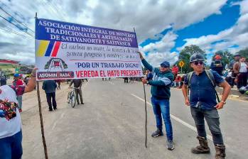 Paro minero cumple tres días de bloqueos. FOTO TOMADA DE REDES SOCIALES. 