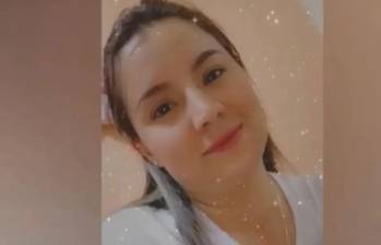 Rosa Mayerly Olaya Coronado falleció tras ser atacada con arma blanca dentro del Homecenter de Soacha; el presunto responsable fue capturado y el caso es investigado por las autoridades. FOTO: tomada de Facebook, Maira Yulieth Caballero Olaya.