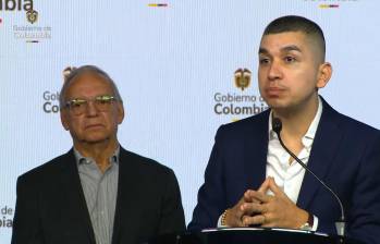 Jonathan Malagón, presidente de Asobancaria; y Ricardo Bonilla, ministro de Hacienda, en rueda de prensa del balance del primer mes de Pacto por el Crédito. FOTO: Tomada de video Presidencia.