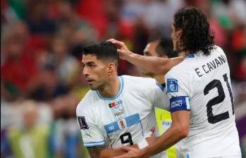 Luis Suárez (Gremio, BRA), ni Édinson Cavani (Boca, ARG), ambos de 36 años, son goleadores máximos de la selección uruguaya, con 68 y 58 tantos, respectivamente. FOTO GETTY