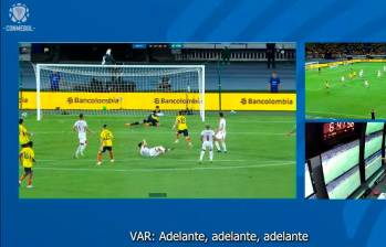 La acción analizada por Conmebol fue la que ocurrió en el minuto 47 entre Yordan Osorio y Matheus Uribe. FOTO: Captura de video Conmebol