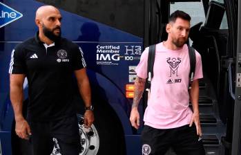 La misión de Yassine Cheuko es garantizar que Leo Messi no sea hostigado por los fanáticos en lo que dure el paso del astro por la MLS. FOTO @jbattagliotti