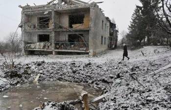 Más de un millón de ucranianos despertaron a oscuras tras un masivo bombardeo ruso con drones, misiles y municiones de racimo. Foto: AFP 