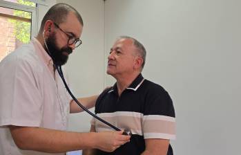 El cansancio, la menor capacidad para hacer ejercicio y la hinchazón de las piernas son algunas de las señales asociadas a la insuficiencia cardíaca. FOTO: Hospital San VIcente fundación. 