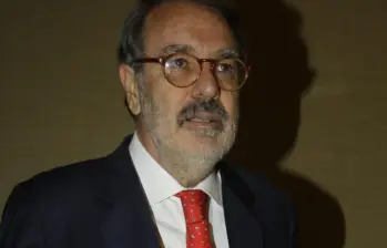 El empresario y periodista Felipe López Caballero, fundador y exdirector de la revista Semana se refirió frente al caso Uribe y sus repercusiones para las elecciones de 2026. Imagen, Colprensa. 