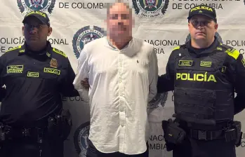 El estadounidense tras su detención por parte de las autoridades. FOTO: Cortesía