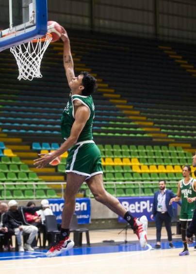 Juan José Lozano en acción, durante un entrenamiento en el Iván de Bedout. FOTO esneyder Gutiérrez 