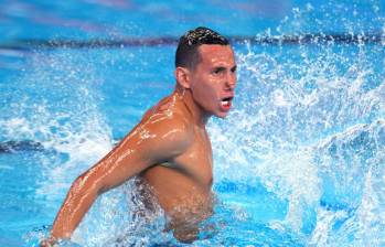 El vallecaucano Gustavo Sánchez en acción en la final de la prueba de Solo en la natación artística en el Mundial de Doha. FOTO GETTY 