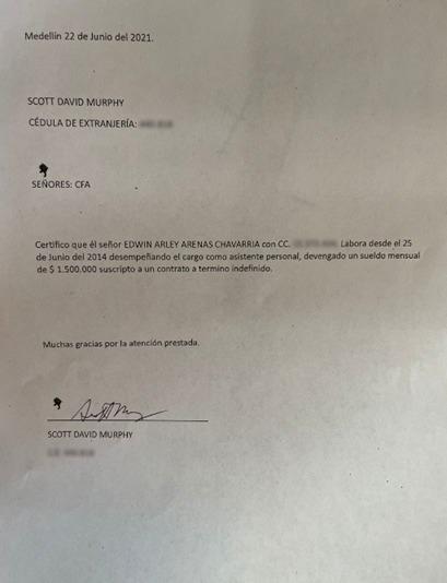 $!Copia del certificado laboral donde se evidencia que Edwin (anfitrión del Airbnb) era empleado de Murphy desde 2014, haciendo labores de pago de arriendo, riego de las matas entre otros.