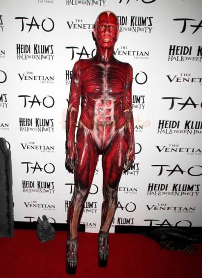 Otros disfraces icónicos de la modelo Heidi Klum en las noches de Halloween