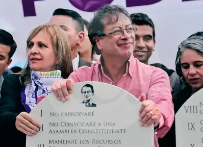 Se le terminó de olvidar el mármol: Petro empezó a pedir plata para la Constituyente