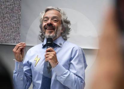 “Increíble que Colombia se debata su futuro alrededor de homofobia, machismo e irresponsabilidad”: Oviedo
