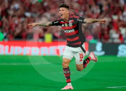 Video | Con gol agónico de Jorge Carrascal, Flamengo dio el primer paso a la final de la Libertadores 2025