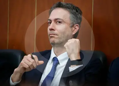 “Pondrán de Supersalud a quien se robó Medellín”: oleada de críticas al nombramiento de Daniel Quintero como superintendente de Salud