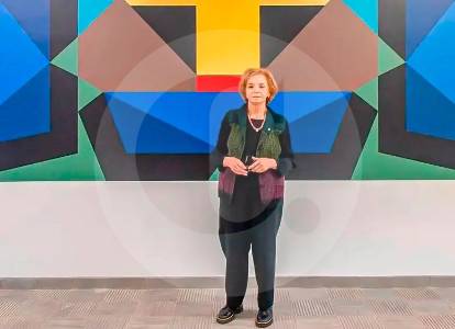 Tras seis décadas de trabajo artístico, Fanny Sanín recibió el Premio Trayectoria en ARTBO