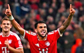 Luis Díaz tuvo un extraordinario rendimiento ante el Leipzig. FOTO @FCBayernES