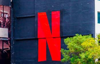 Netflix recortará cerca de 1.000 empleos en el mundo, en una reestructuración que coincide con sus esfuerzos por diversificar los ingresos mediante publicidad, videojuegos y contenidos en directo. FOTO: GETTY