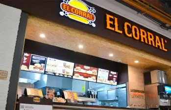 Hamburguesas El Corral busca nuevos talentos en Medellín para su equipo operativo, con vacantes de fácil aplicación en Magneto Empleos. FOTO: CORTESÍA