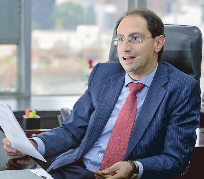El ministro de Hacienda, José Manuel Restrepo, explicó que la cifra del presupuesto representa un crecimiento de 3,8%, sin incluir deuda, frente al presupuesto de 2021. FOTO Colprensa