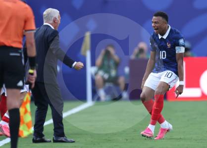 Así fueron las emotivas palabras de Kylian Mbappé a su técnico Deschamps: “La gente no ha sabido apreciar tu grandeza”