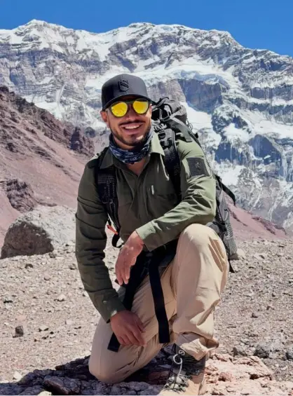 Él es alpinista Nirmal Purja.<b> </b>@nimsdai