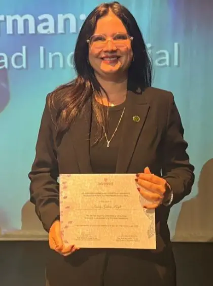Ella es Nataly Galán, la mujer que pasó de cantar reguetón a convertirse en una científica. FOTO: Universidad Simón Bolívar de Barranquilla