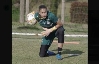 Una de las caras nuevas de Atlético Nacional para el 2025 es Jimena Ospina, la arquera que se formó en la Escuela Carlos Sarmiento y pasó por el Deportivo Cali. FOTO ATLÉTICO NACIONAL 