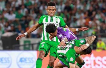 El zaguero central William Tesillo no formó con Nacional en el duelo ante Pasto ya que presentó una fatiga muscular y el cuerpo médico recomendó darle descanso. FOTO MANUEL SALDARRIAGA