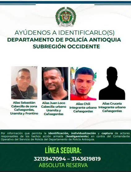Este es el cartel que dio a conocer la Policía Antioquia luego del atentado contra la patrulla en la que iba el comandante operativo de este comando policial y tres uniformados más en Cañasgordas. FOTO: CORTESÍA