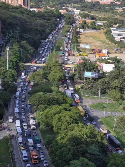 El trancón se extendió por toda la zona de Niquía. FOTO: Cortesía