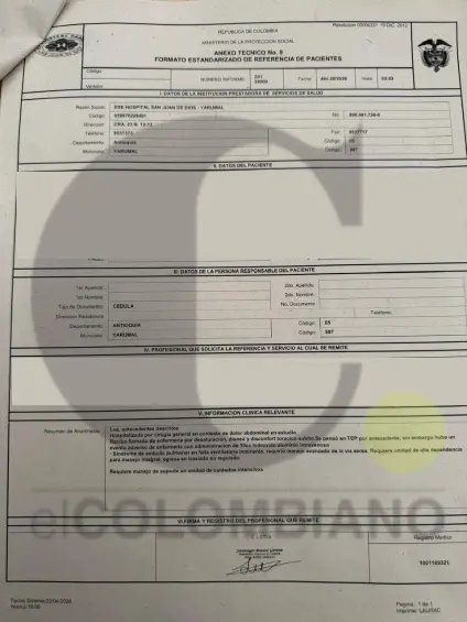 Este es el informe médico de la mujer afectada luego de que le inyectaran un antiácido, situación que la tiene entre la vida y la muerte. FOTO: CORTESÍA FRANKLIN MESTRA 