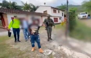 Los dos cabecillas fueron capturados en La Unión, zona rural del Valle del Cauca. FOTO Captura de video Policía Nacional