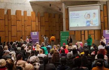 Imagen de referencia de una premiación de “Estímulos a los Talentos y Liderazgos de las Mujeres de Medellín 2026”. FOTO: Cortesía