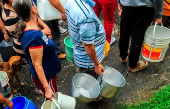 Saque el balde porque ya empezaron a quitar el agua en Bello