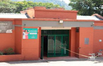 ¡Qué peligro! En San Antonio de Prado los alumnos conviven con grietas
