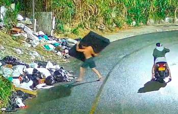 EN VIDEO: por basuras hay una ratonera muy brava en Altavista