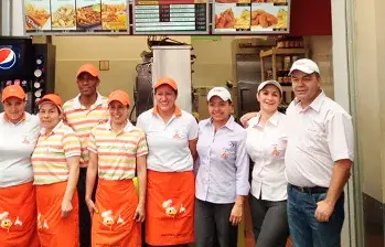 Las ofertas laborales en Frisby incluyen beneficios como contratación directa y posibilidades de crecimiento interno. FOTO: Colprensa