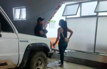 Una camioneta chocó y acabó con la fachada del hospital de Yarumal