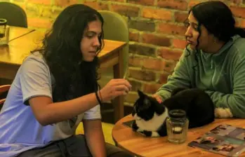 Cinco razones por las que el vínculo con tu gato es tan fuerte