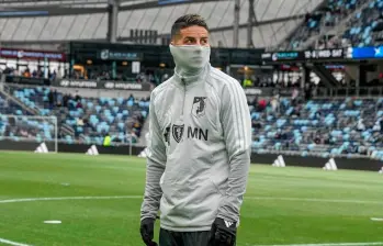 James estuvo bien arropado del frío en el estreno de su equipo en la MLS. FOTO @MNUFC