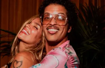 ¿Es Karol G el nuevo amor de Bruno Mars? Crecen los rumores