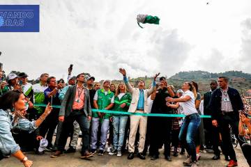 A pesar de que la obra aún no culmina, los exgobernadores Luis Pérez y Aníbal Gaviria ya la han inaugurado a pocos días de terminar su administración. Actualmente, se proyecta culminar la construcción del Parque con una inversión adicional de cerca $3.000 millones. En la foto, inauguración por Luis Pérez en 2019.