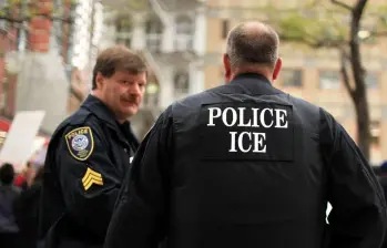 Las denuncias de migrantes irregulares en Estados Unidos son recibidas por el Servicio de Inmigración y Control de Aduanas (ICE, por sus siglas en inglés). FOTO: Getty