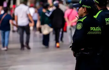 Los uniformados podrán llevar sus armas a sus casas para poder contrarrestar los ataques de los grupos armados ilegales contra la fuerza pública. FOTO: EL COLOMBIANO