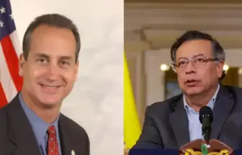 Fue en la Plaza de Armas de la Casa de Nariño donde el presidente Gustavo Petro lanzó una explosiva acusación contra el congresista estadounidense Mario Díaz-Balart a quien señaló de encabezar un supuesto complot internacional para tumbarlo. Foto: Presidencia