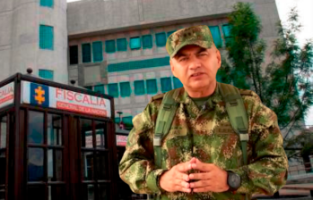 El brigadier general Jhon Jairo Rojas Gómez fue acusado por varios delitos cuando se desempeñó como comandante del Comando Conjunto número 2 del suboccidente del Ejército. FOTOS: Colprensa y cortesía 