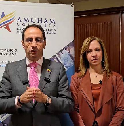 El vicepresidente electo, José Manuel Restrepo, se reunió con la presidenta de AmCham, María Claudia Lacouture, y los empresarios afiliados a la entidad. FOTO tomada de X