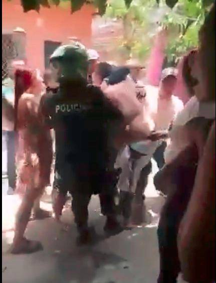 Asonada en Puerto Berrío: comunidad intentó linchar a la Policía cuando capturaba a peligroso delincuente