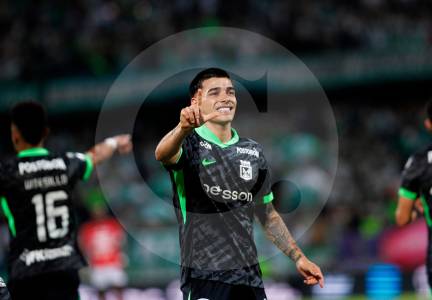Nacional derrotó 2-0 a Santa Fe, llegó a 35 puntos y sigue tras el récord histórico de la reclasificación